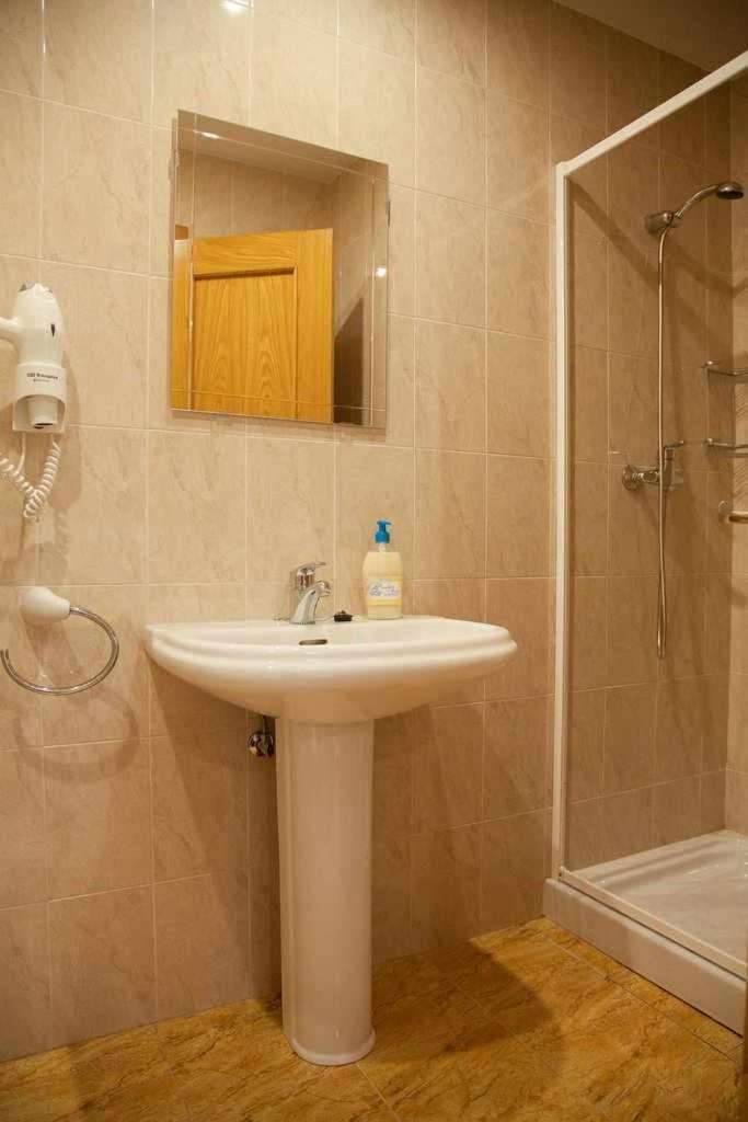 Cumbres De Los Picos Apartamento Los Abedules Poo  Bagian luar foto